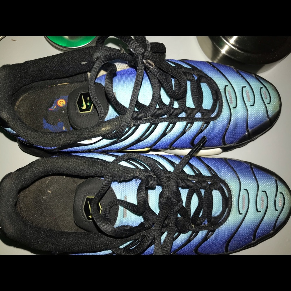 Nike shoes